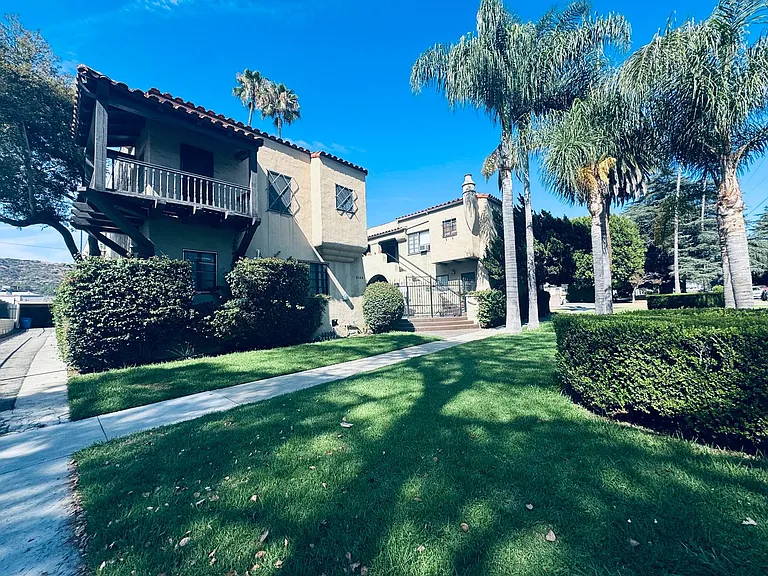 2135 Fair Park Ave — Photo 1