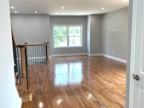 761 B 4th Street image 8 of 34