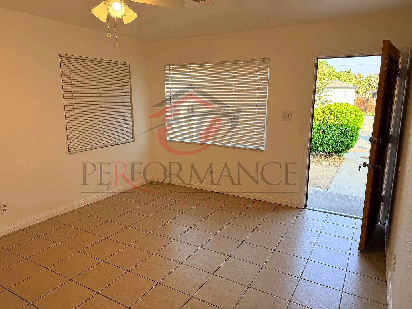 3 Bed/1 Bath North Bakersfield Home w/ RBP & $0 Deposit Option — Photo 2