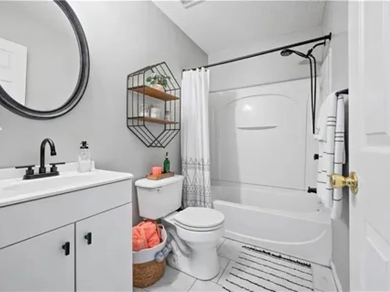 615 Market Place Ln — Photo 20