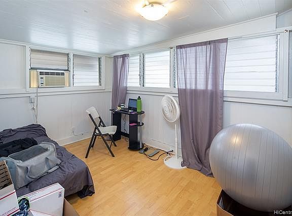 2nd image of 1409 Ernest St