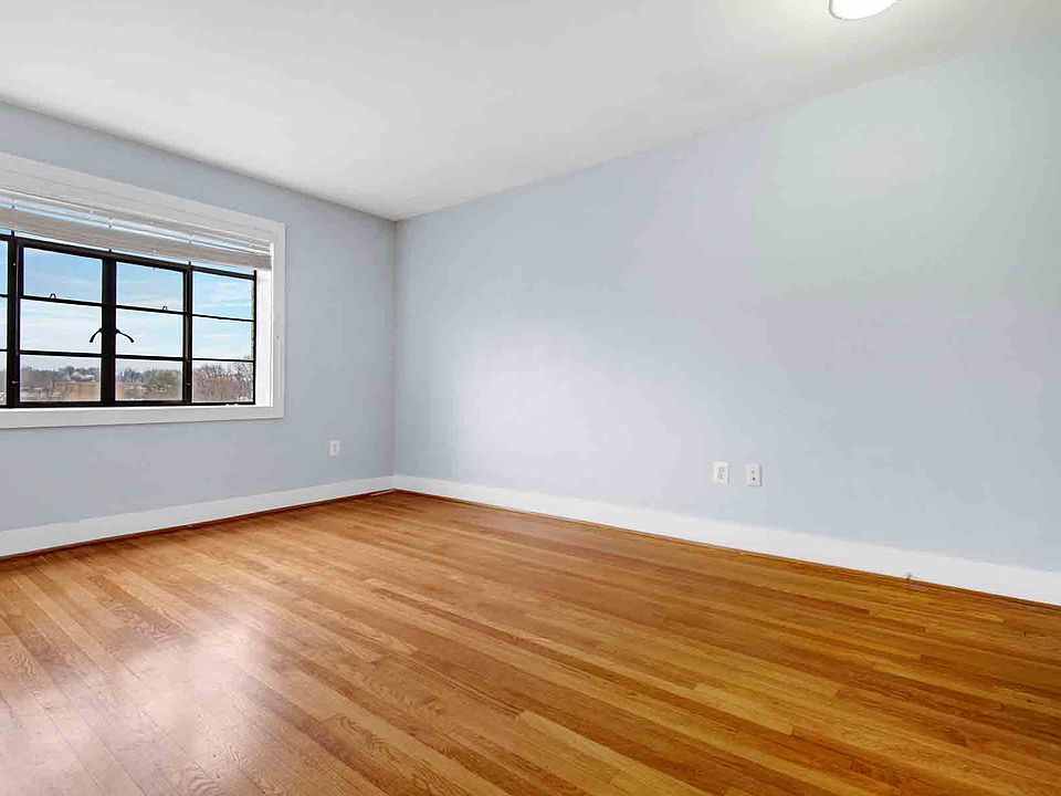 2911 Newark Ave NW #24-2_03152023