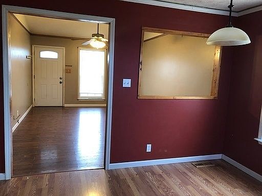 4th image of 341 Pioneer Dr
