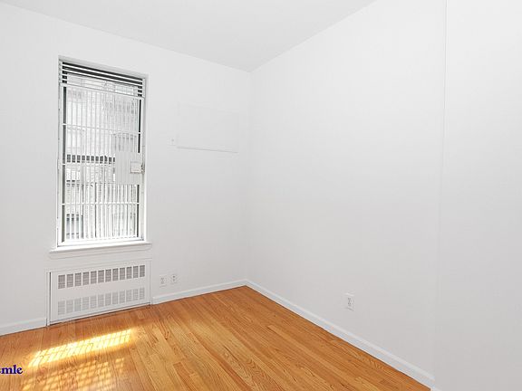 4th image of 216 E 83rd St APT 2D
