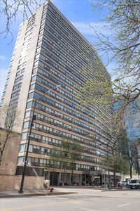2930 N Sheridan Rd APT 1704, Chicago, IL, 60657