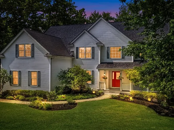 22 Sawyer Ln, Middleton, MA 01949