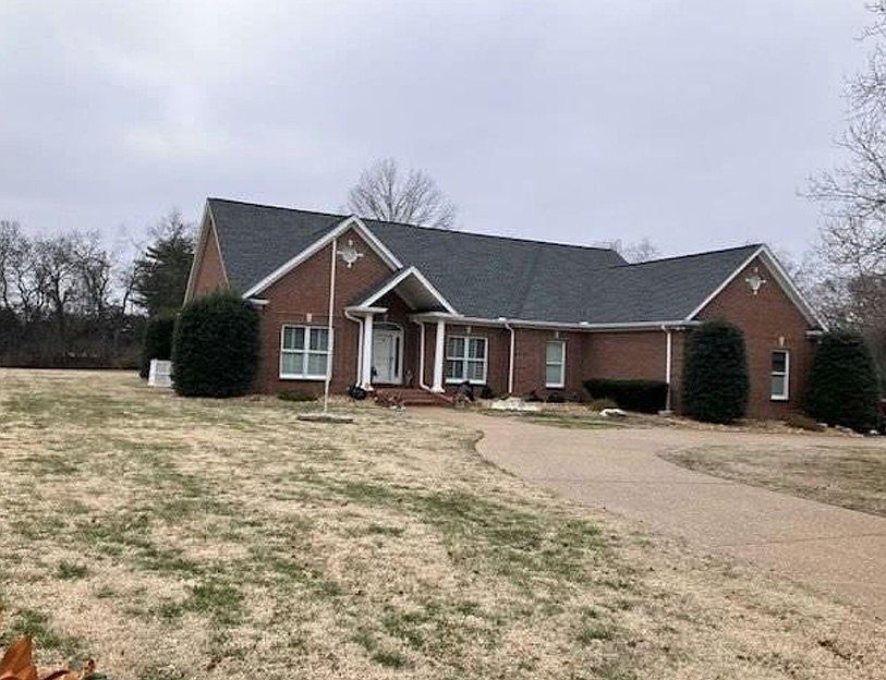 1st image of 113 Shute Cir