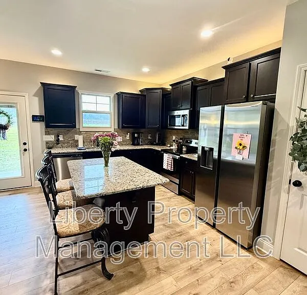 1218 Hayes Rd — Photo 6