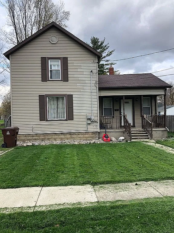 404 Vauconsant St photo 1