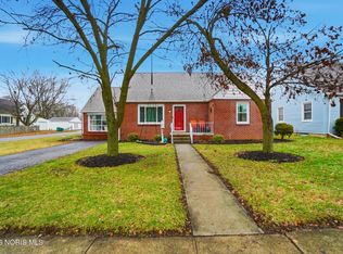 146 Clifton Ave, Findlay, OH 45840