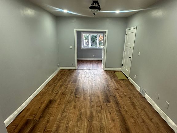 5th image of 86 Colton Ave #1