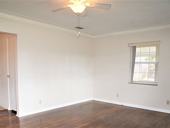 4th image of 435 Dixson St