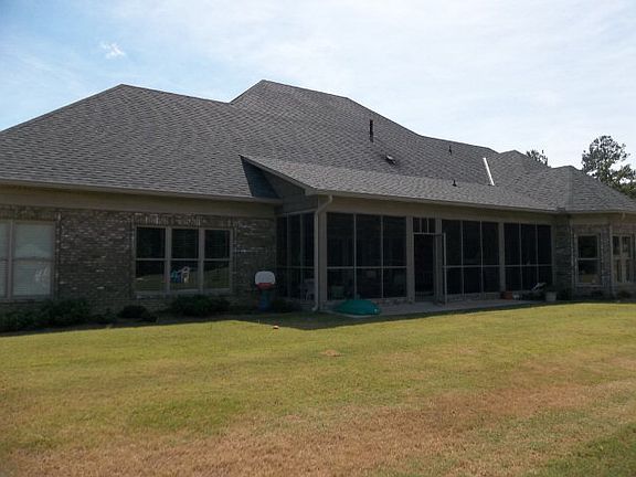 2nd image of 899 Lee Road 197