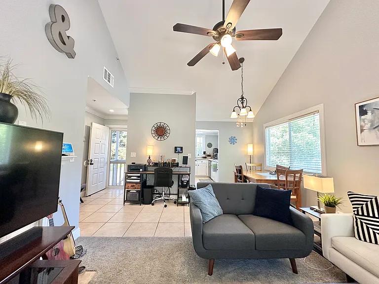 338 Blanchard Ln — Photo 22