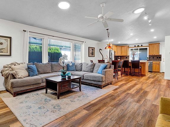 2nd image of 3974 N Kessinger Ln