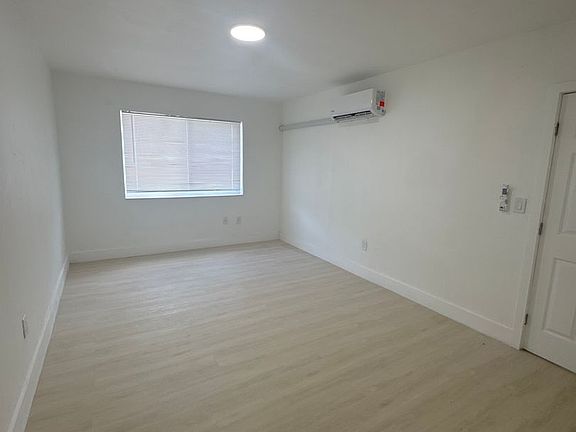 5th image of 5601 N Miami Ave #1