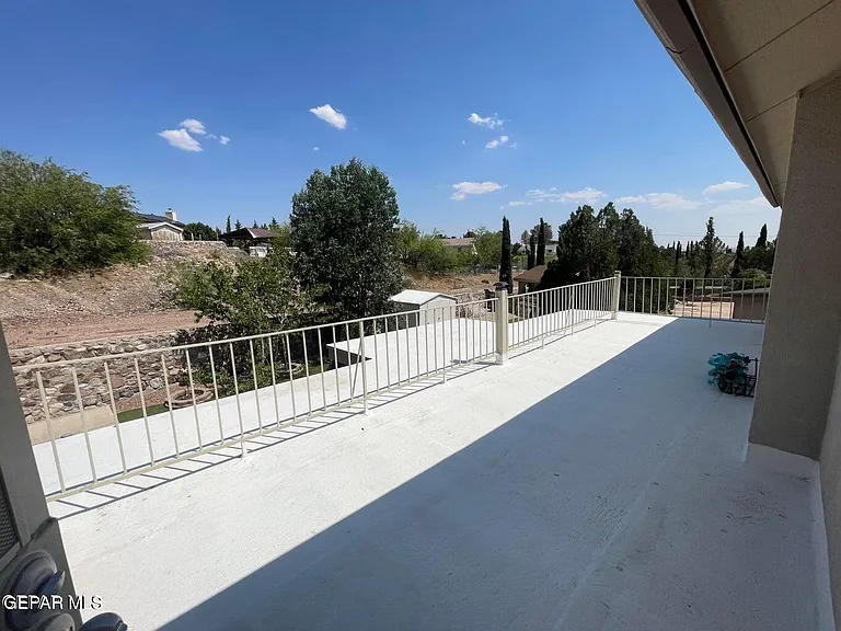 808 Merriman Dr — Photo 36
