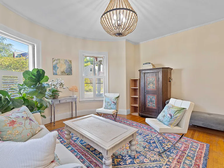 20 Mellen St #1 — Photo 4