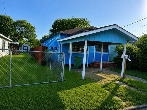 809 Booker T Washington Ave, Port Arthur, TX 77640