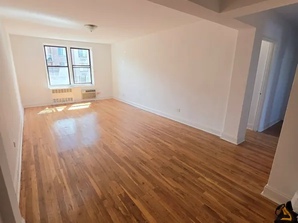 97-11 63rd Dr APT E, Rego Park, NY 11374
