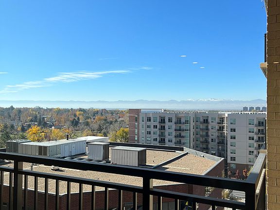 2nd image of 400 S Jackson St #927