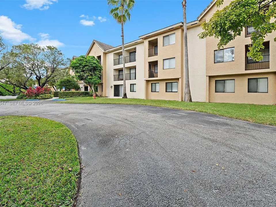 10001 W Atlantic Blvd #218