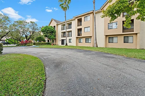 10001 W Atlantic Blvd Photo 1