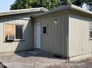 909 N Naches Ave, Yakima, WA 98901