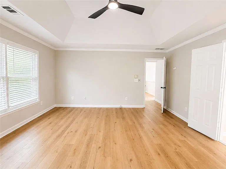 6310 Barwick Ln — Photo 21