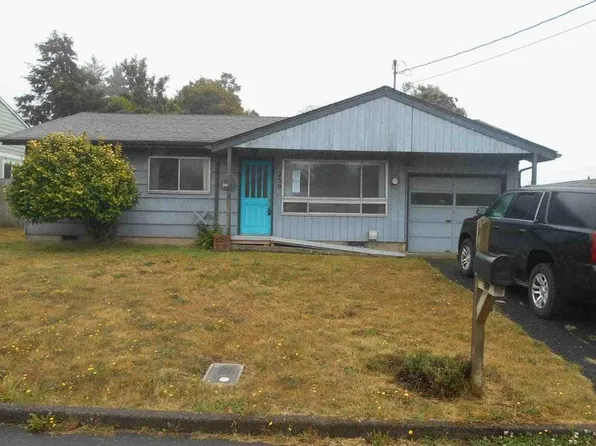 230 NE 10th Ct, Newport, OR 97365