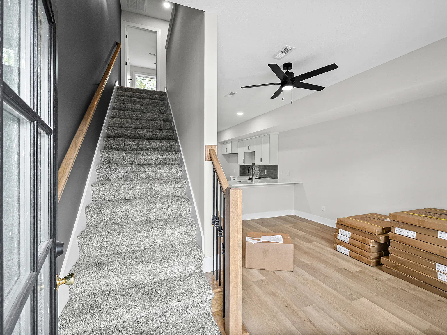 2 bed, 2.5 bath, 1000 sqft, $1,200 — Photo 3