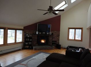 30 Joseph Dr S, Guilford, CT 06437