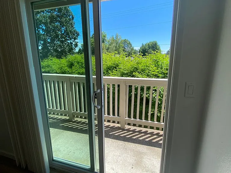 Meadow Creek Apartments — Photo 4