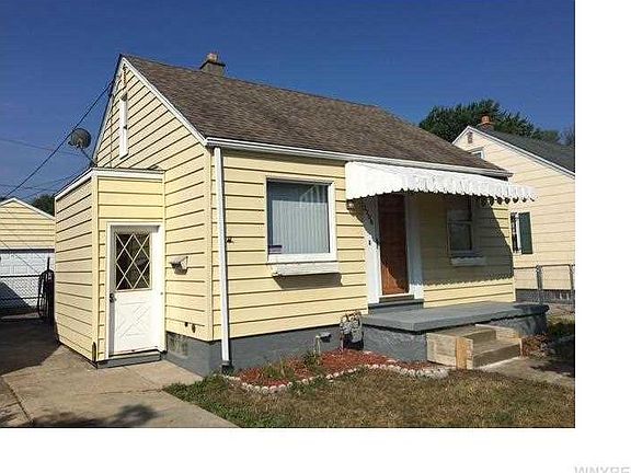 2nd image of 2208 Kenmore Ave