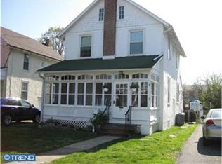 11 W Avon Rd, Brookhaven, PA 19015