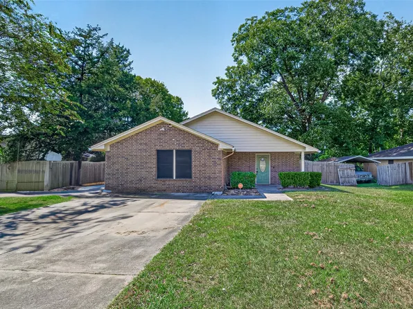 149 Hillside Dr, Liberty, TX 77575