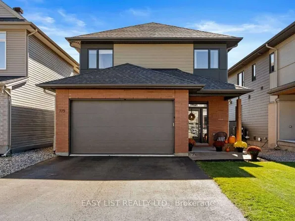 775 Carnelian Cres, Ottawa, ON K1X 0A8