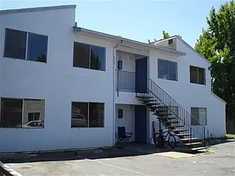 1332 Hobart Dr APT 1 photo 1