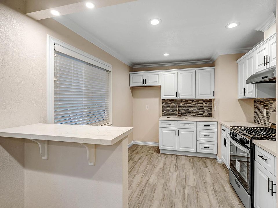 1st image of 504 N Parkside Ave #A