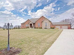 5100 Thomas Dr, Waynesville, OH 45068