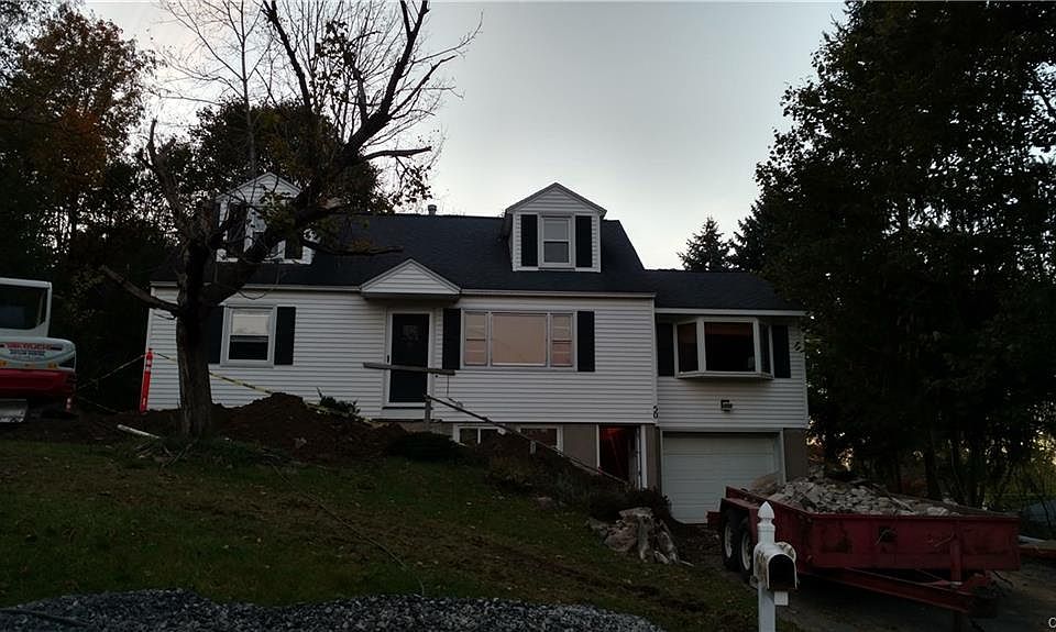 1st image of 50 Parkwood Pl