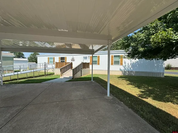 51 River Run Dr, Gassville, AR 72635