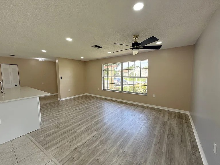 7702 Ivory Ter — Photo 11