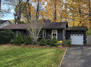 694 Hanover Rd, Meriden, CT 06451