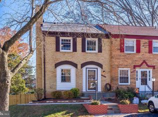 14811 Palmerston Sq, Centreville, VA 20120