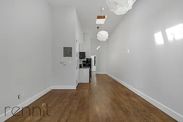 Rented by Rennit Inc.