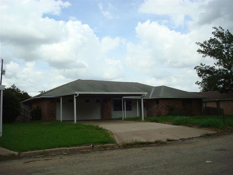 1st image of 243 Royal Dr