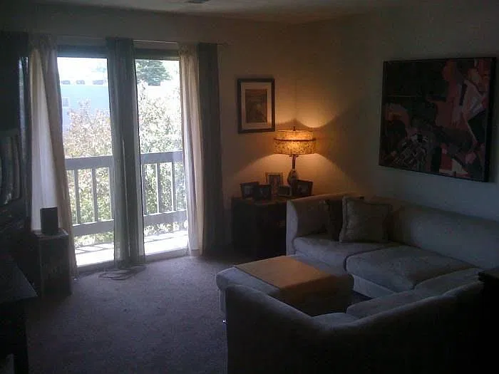 1 bed, 700 sqft, $800 — Photo 1