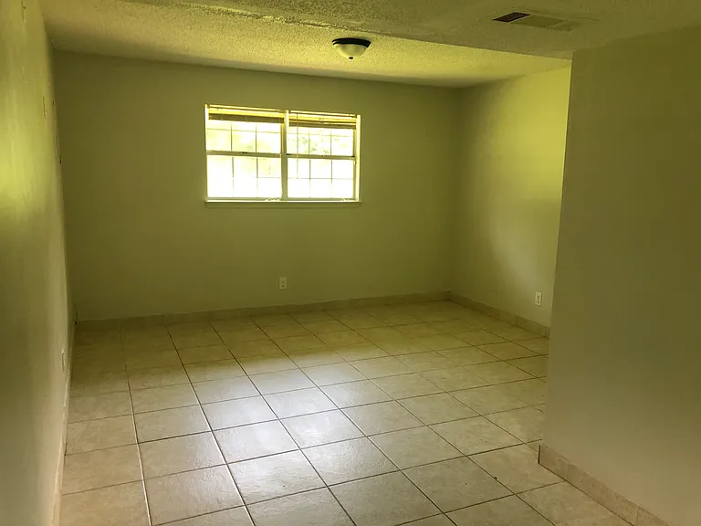5772 Riverside Dr — Photo 14