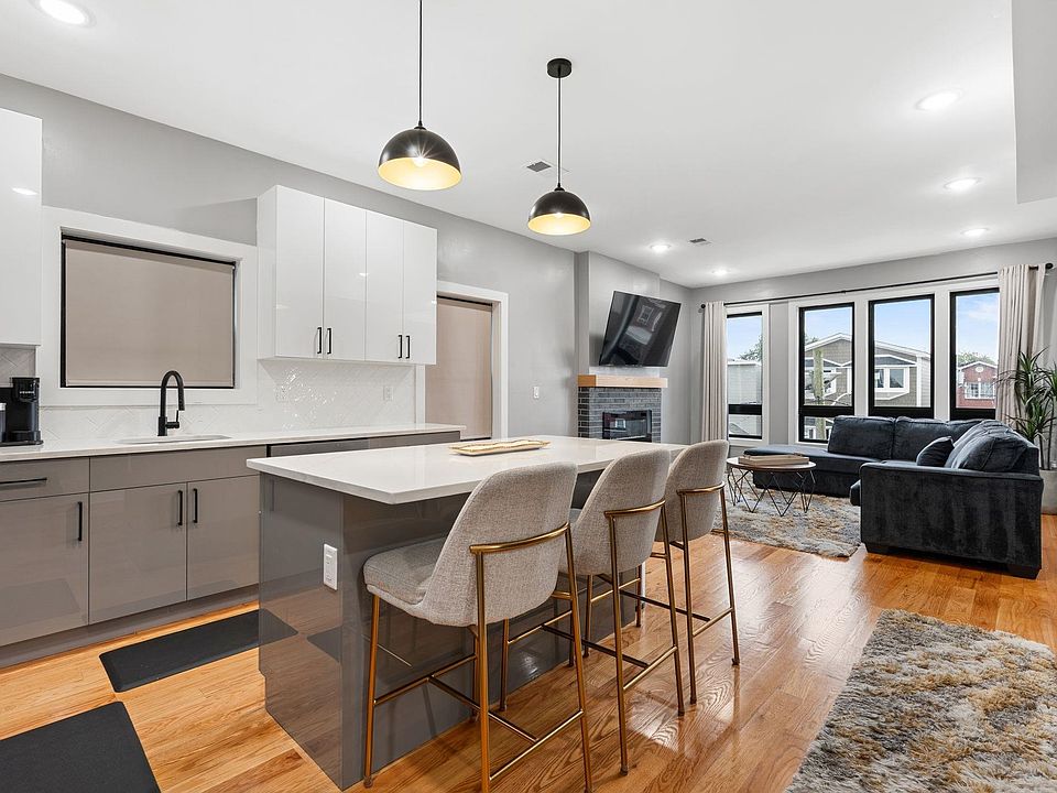1st image of 246 Clinton Ave #2